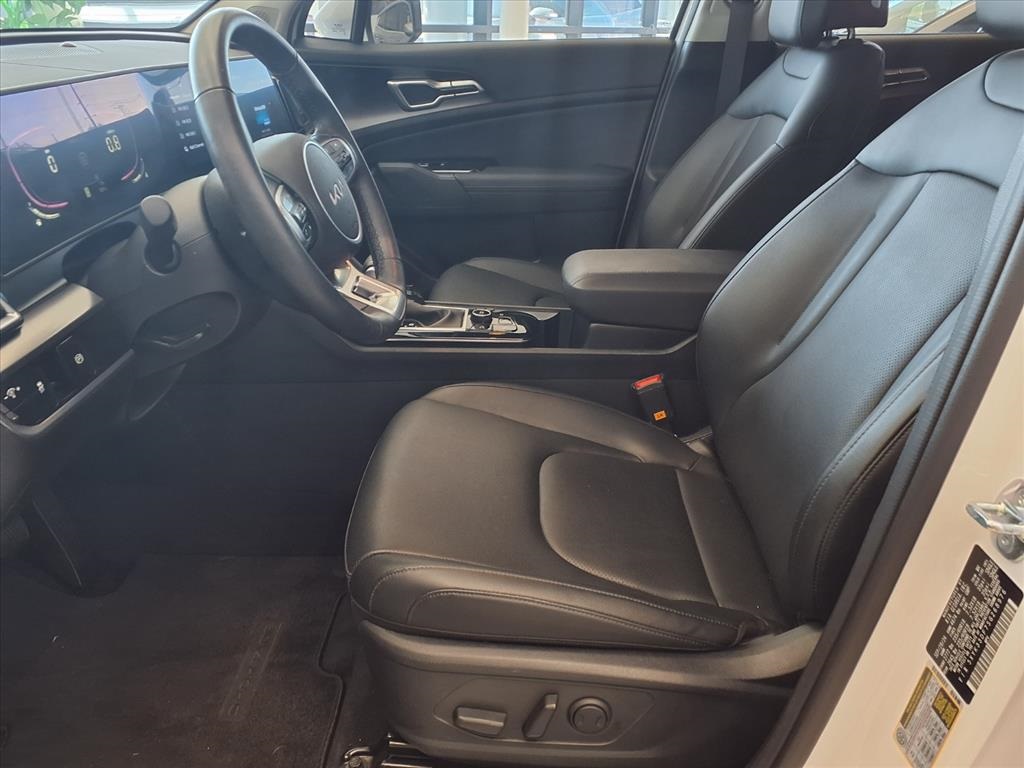 2025 Kia Sportage EX - 5