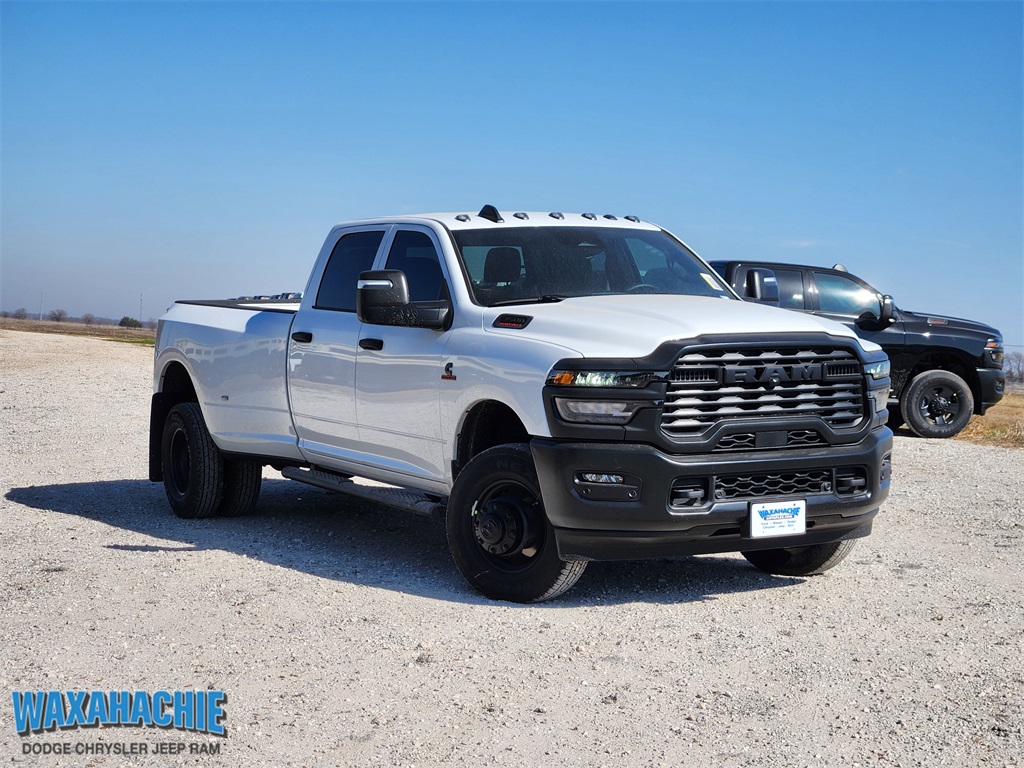 2026 RAM 3500 Tradesman Crew Cab LB DRW 4WD