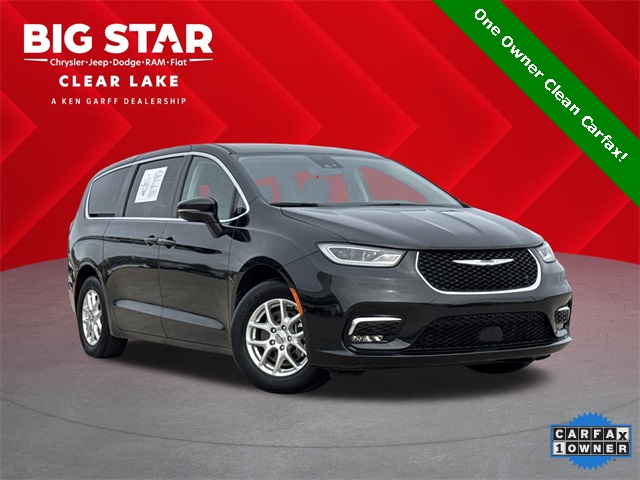 2023 Chrysler Pacifica Touring L Black at Mac Haik CDJR North Houston