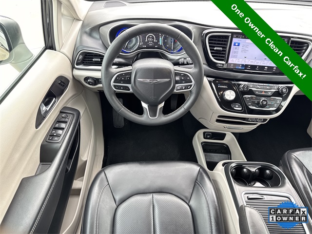 2023 Chrysler Pacifica Touring L Black at Mac Haik CDJR North Houston