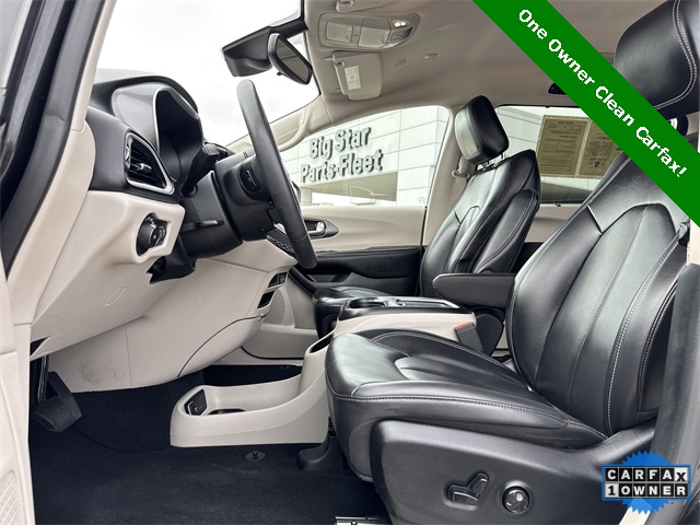 2023 Chrysler Pacifica Touring L Black at Mac Haik CDJR North Houston