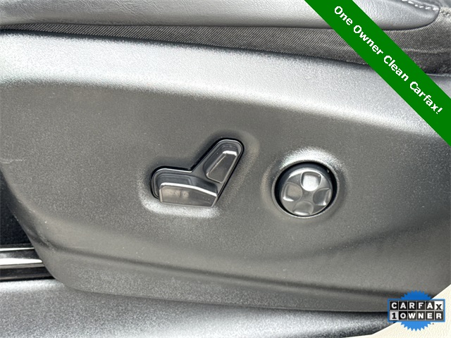 2023 Chrysler Pacifica Touring L Black at Mac Haik CDJR North Houston