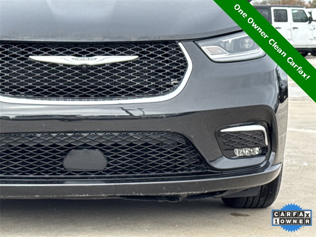 2023 Chrysler Pacifica Touring L Black at Mac Haik CDJR North Houston