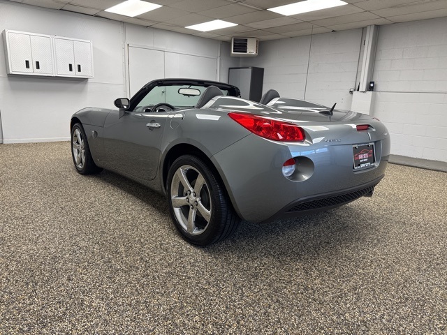2007 Pontiac Solstice Base photo 6