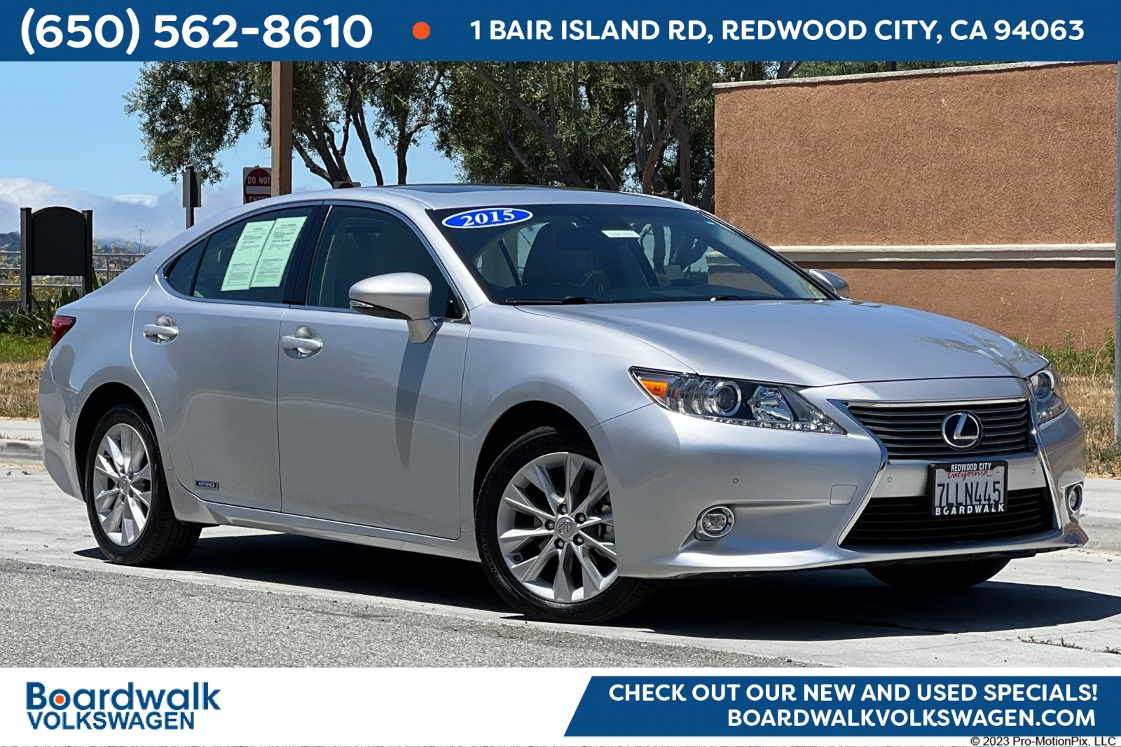 /2015 Lexus ES-300h