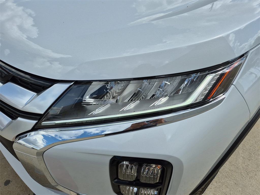 2025 Mitsubishi Outlander Sport SEL White at North Houston Mitsubishi