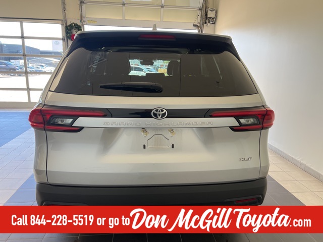 2025 Toyota Grand Highlander XLE Silver at Community Toyota