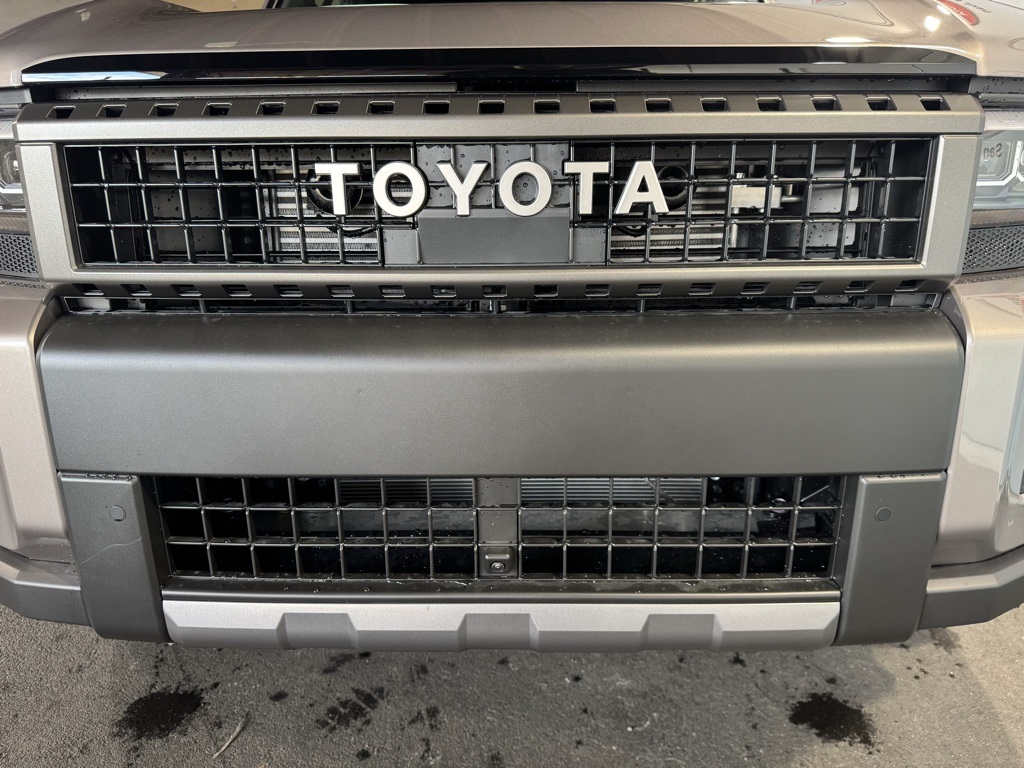 Thumbnail: 2026 Toyota Land Cruiser - 10