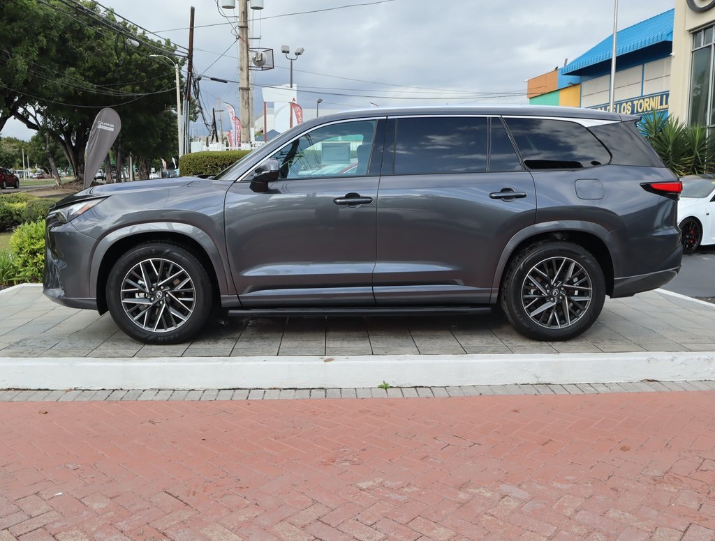 Thumbnail: 2026 Lexus TX - 8