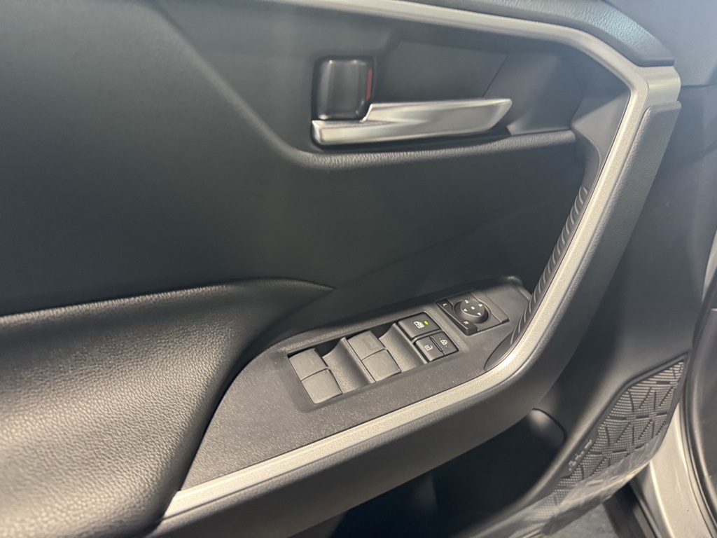 Thumbnail: 2025 Toyota RAV4 - 30