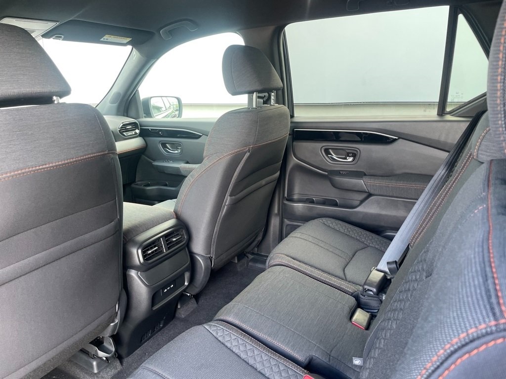 Thumbnail: 2025 Honda Pilot - 14