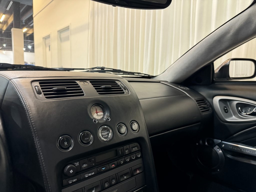 2005 Aston Martin Vanquish S - Photo 13