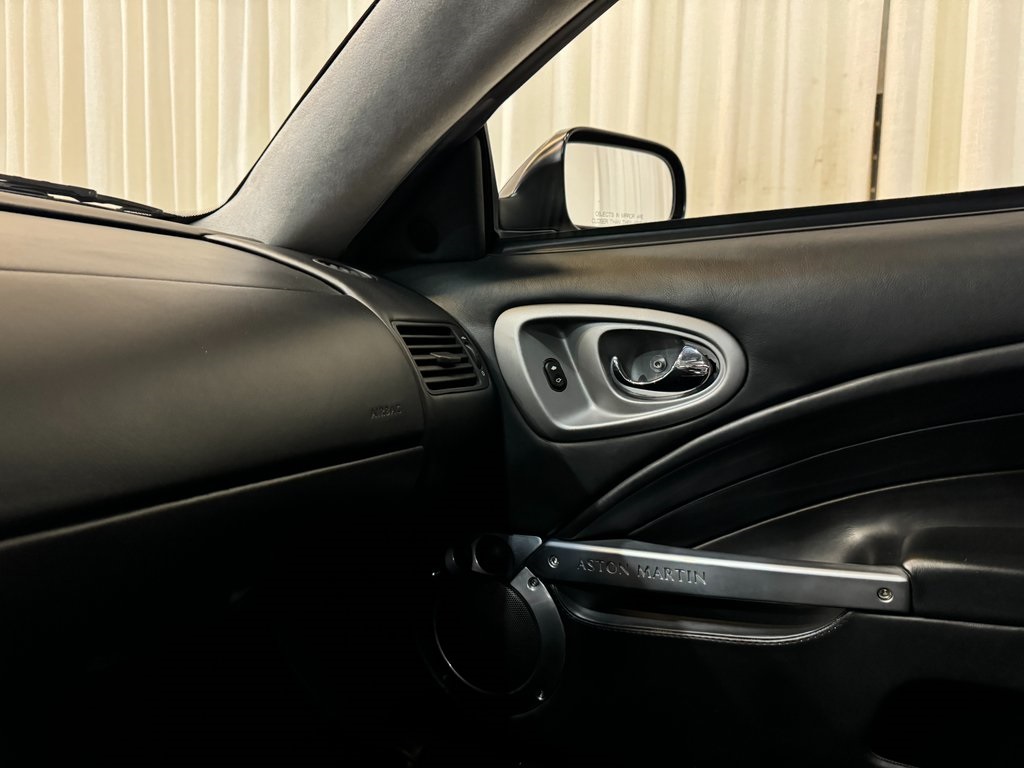 2005 Aston Martin Vanquish S - Photo 15