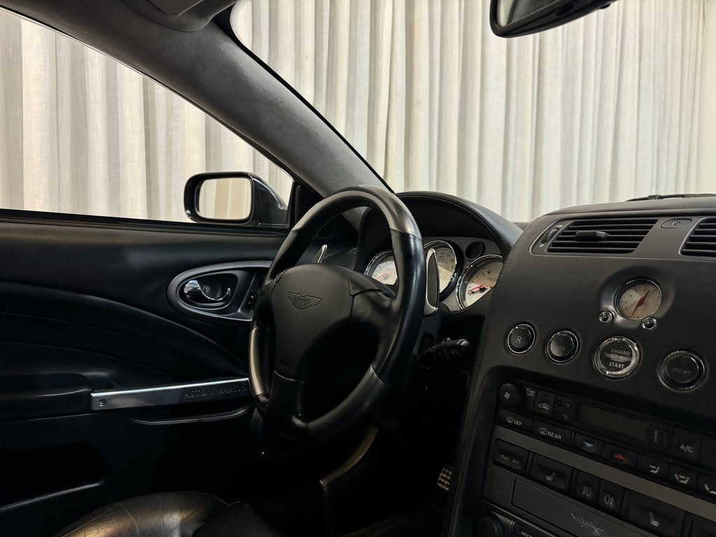 2005 Aston Martin Vanquish S - Photo 21