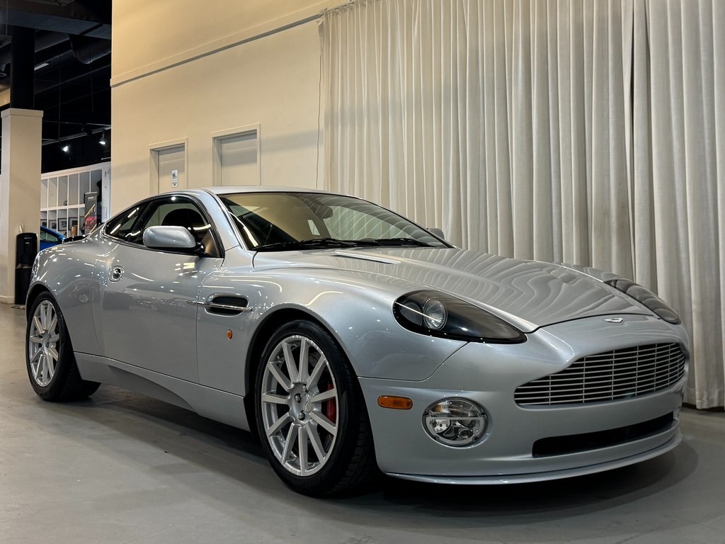 2005 Aston Martin Vanquish S - Photo 3