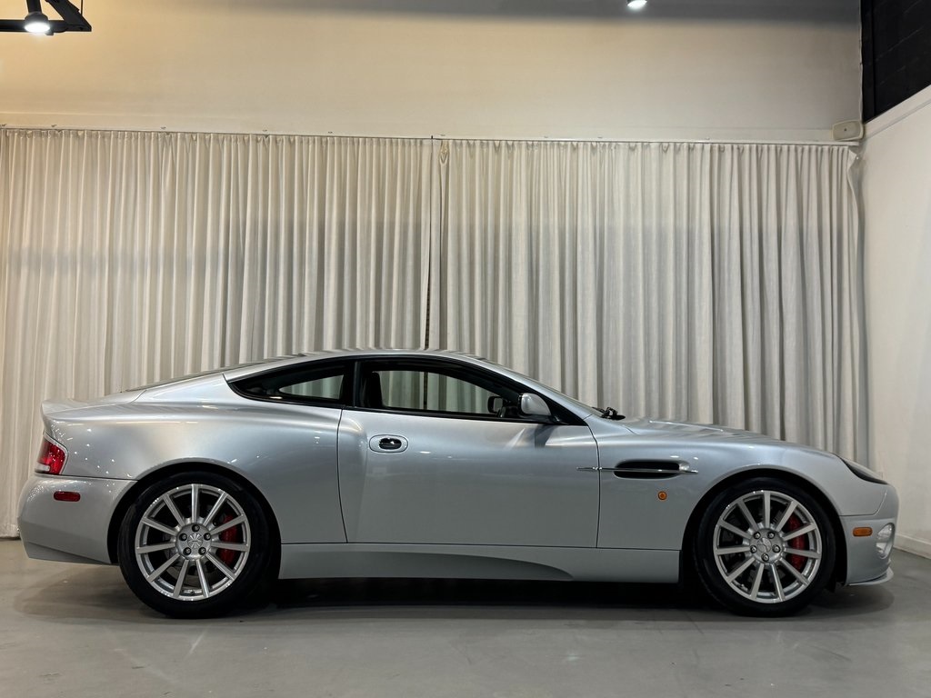2005 Aston Martin Vanquish S - Photo 7