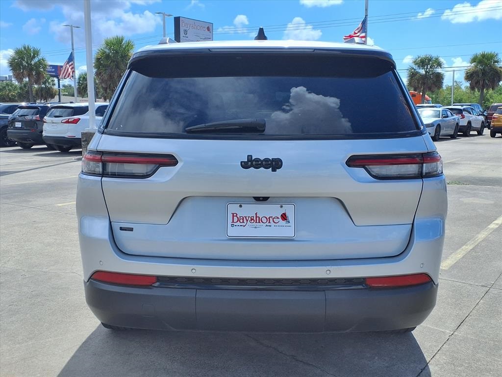 2022 Jeep Grand Cherokee L Altitude Silver at River Oaks CDJR
