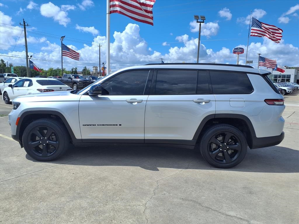2022 Jeep Grand Cherokee L Altitude Silver at River Oaks CDJR
