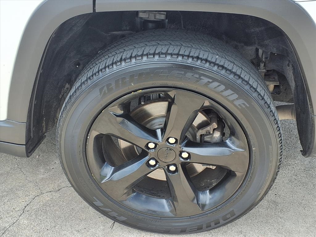 2022 Jeep Grand Cherokee L Altitude Silver at River Oaks CDJR