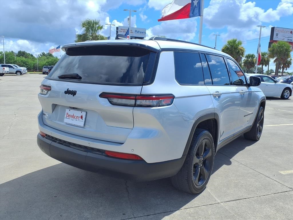 2022 Jeep Grand Cherokee L Altitude Silver at River Oaks CDJR