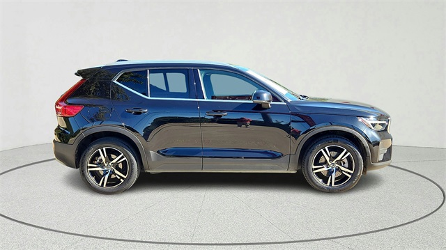 2024 Volvo XC40