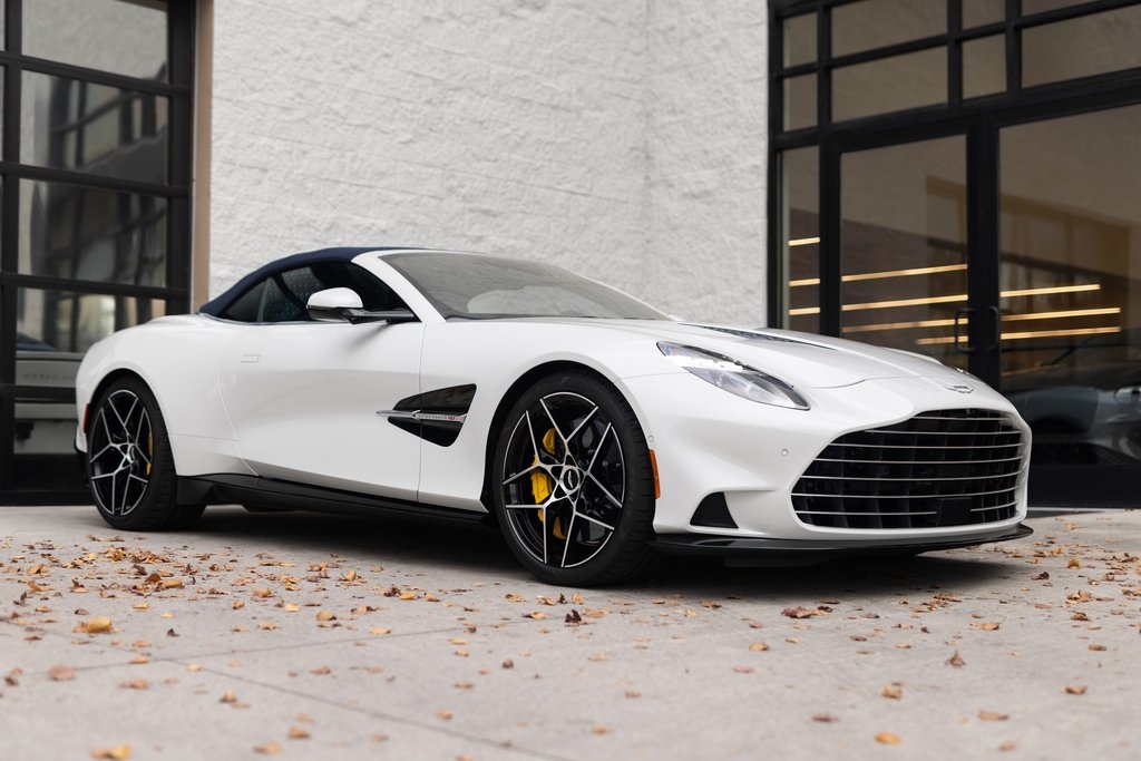2026 Aston Martin Vanquish Volante's photo