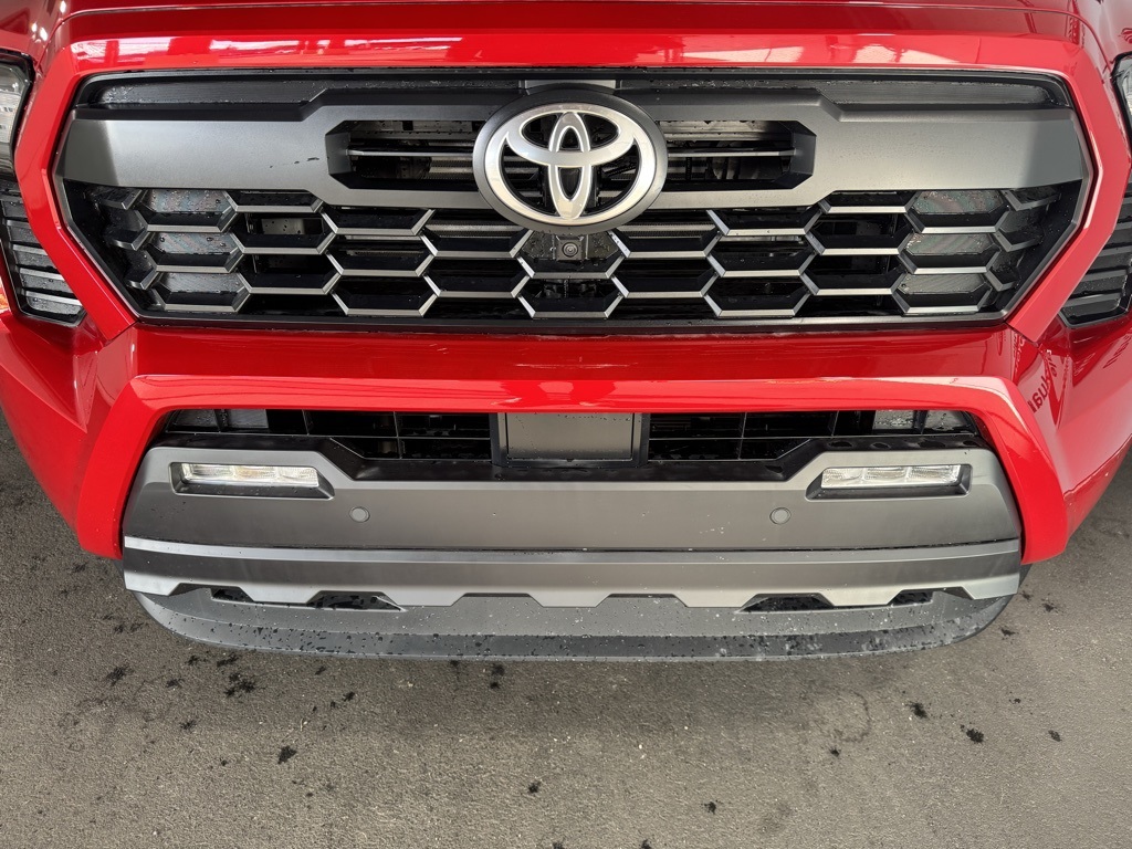 Thumbnail: 2025 Toyota Tacoma - 12