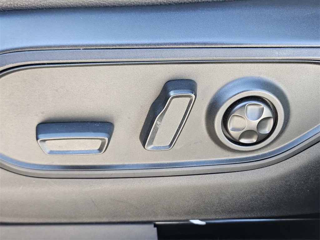 Used Car 2022 Jeep Grand Cherokee L  Laredo For Sale Under $30,000 In San Marcos, Texas