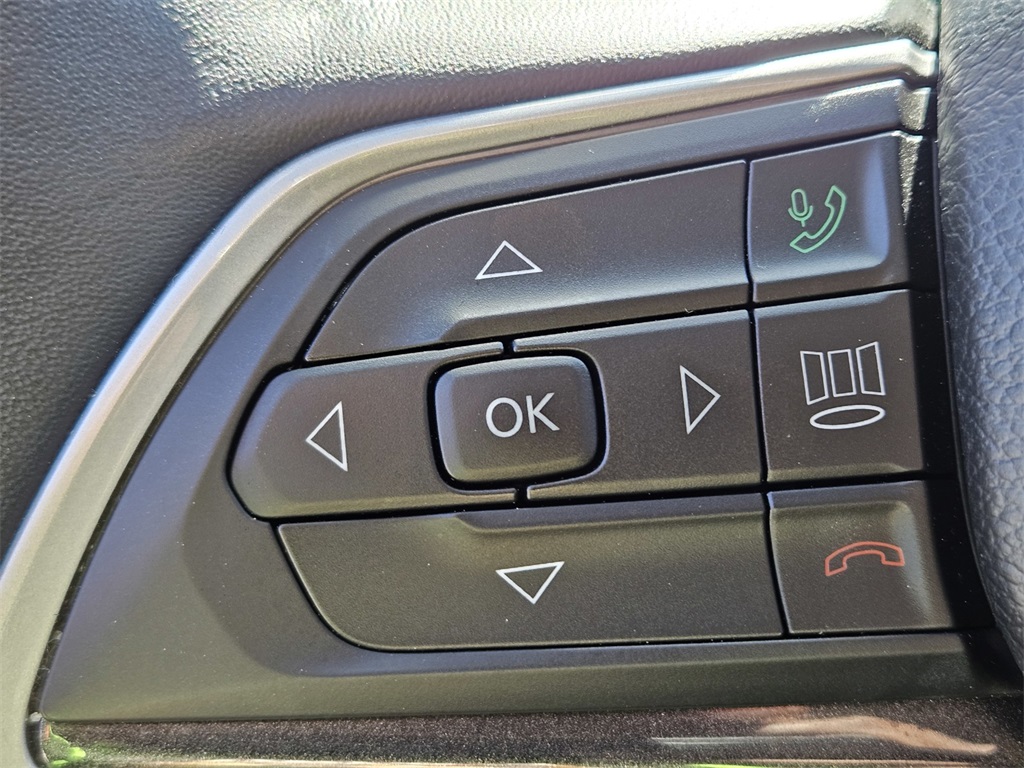 Used Car 2022 Jeep Grand Cherokee L  Laredo For Sale Under $30,000 In San Marcos, Texas