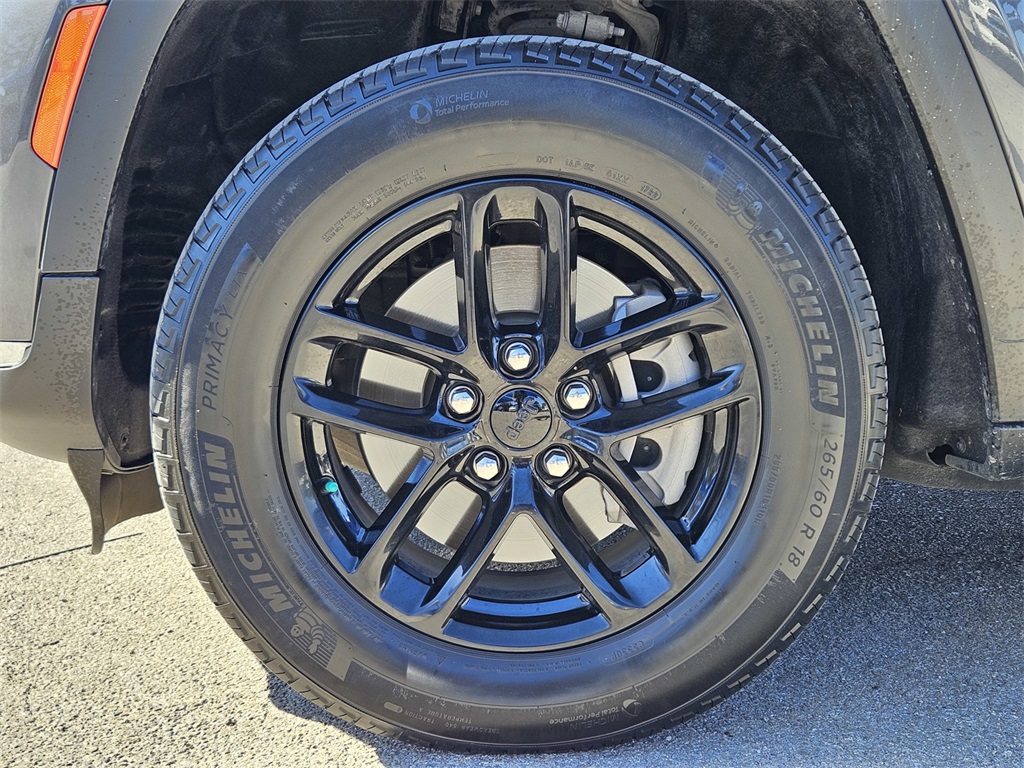 Used Car 2022 Jeep Grand Cherokee L  Laredo For Sale Under $30,000 In San Marcos, Texas