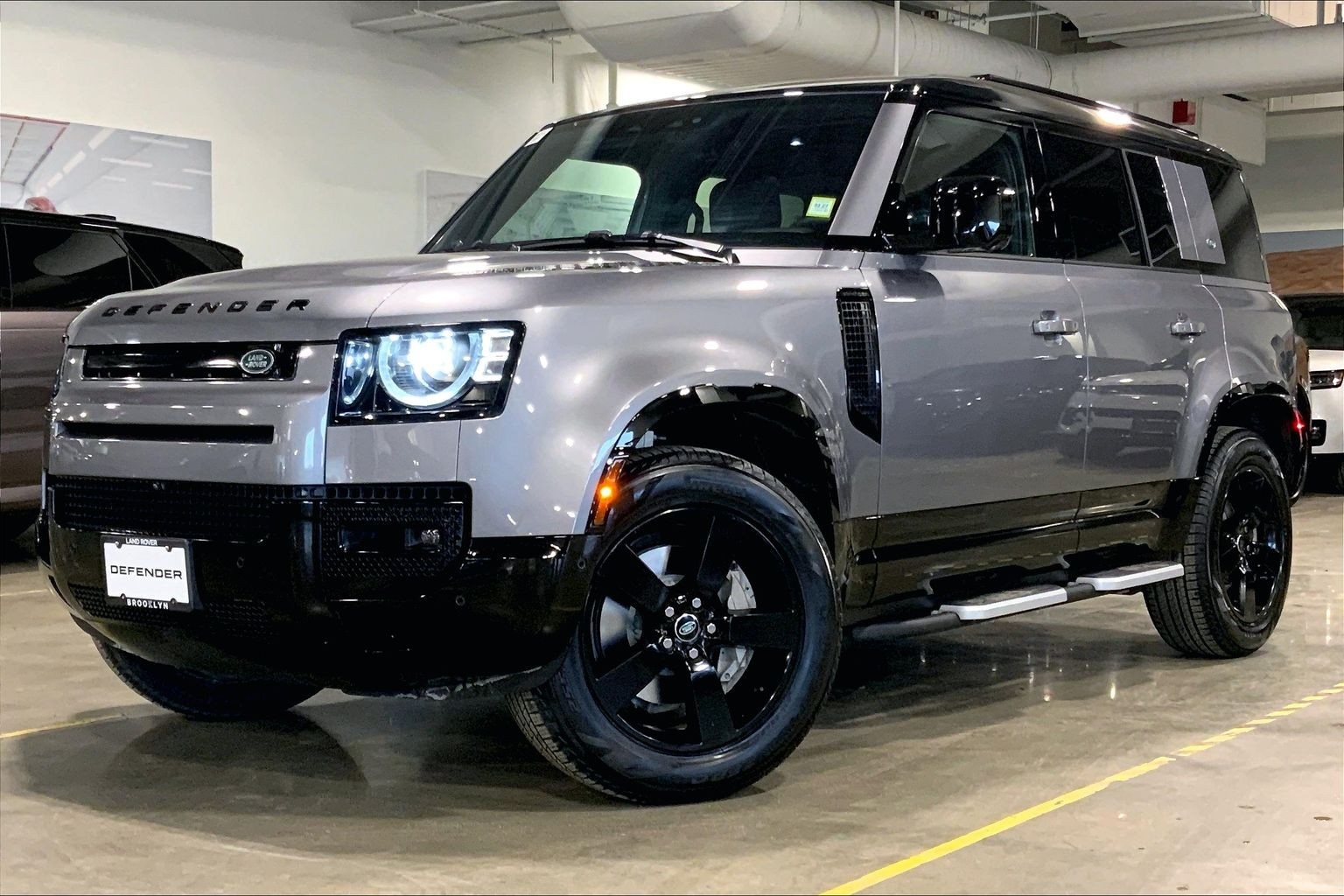 2024 Land Rover Defender 110 P400 X-Dynamic SE AWD