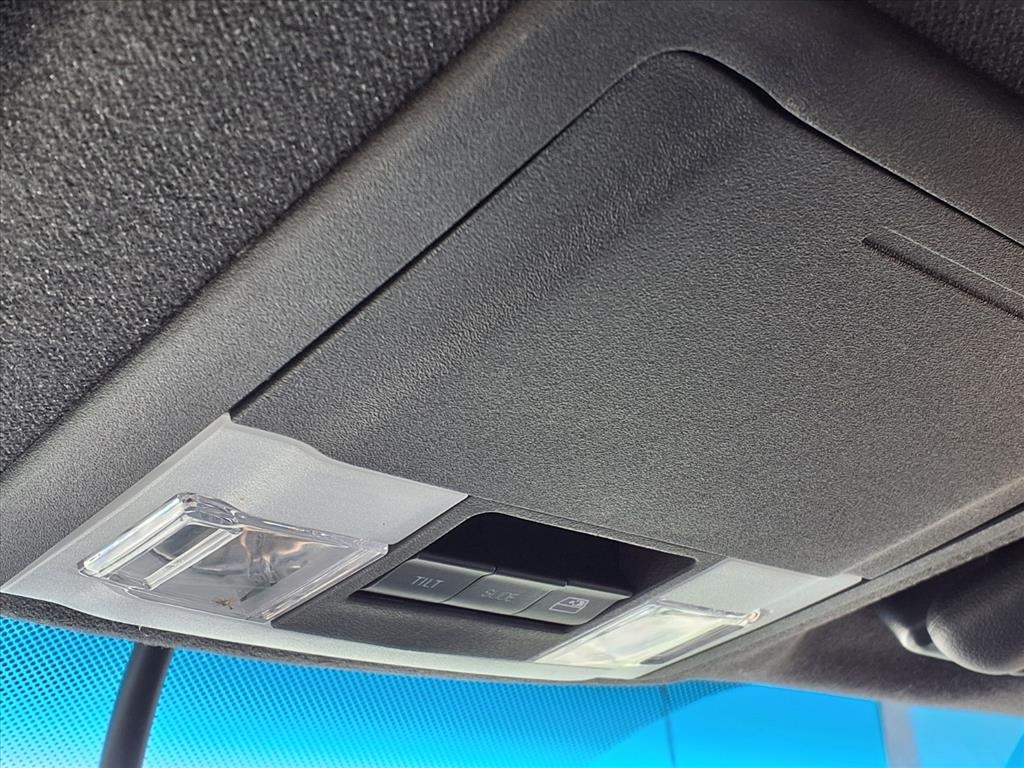 2016 Ford F-250SD Lariat White at Wharton Ford