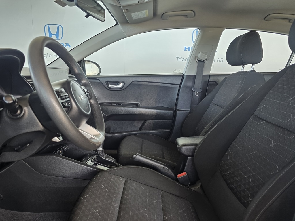 Thumbnail: 2023 Kia Rio - 12