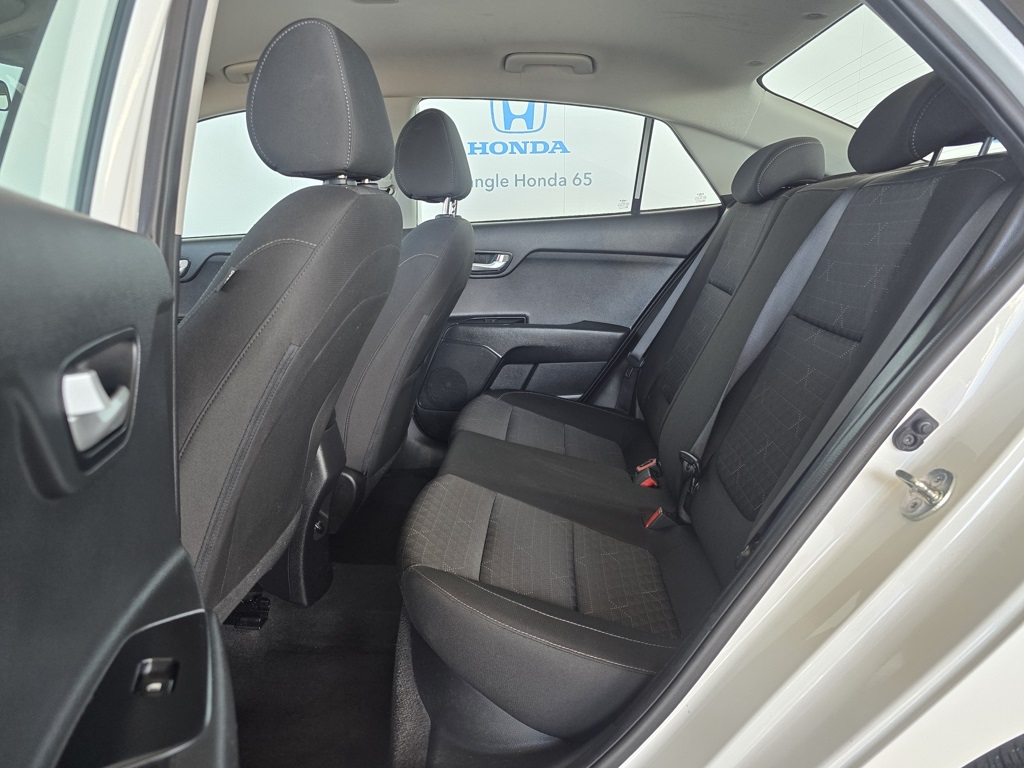 Thumbnail: 2023 Kia Rio - 15