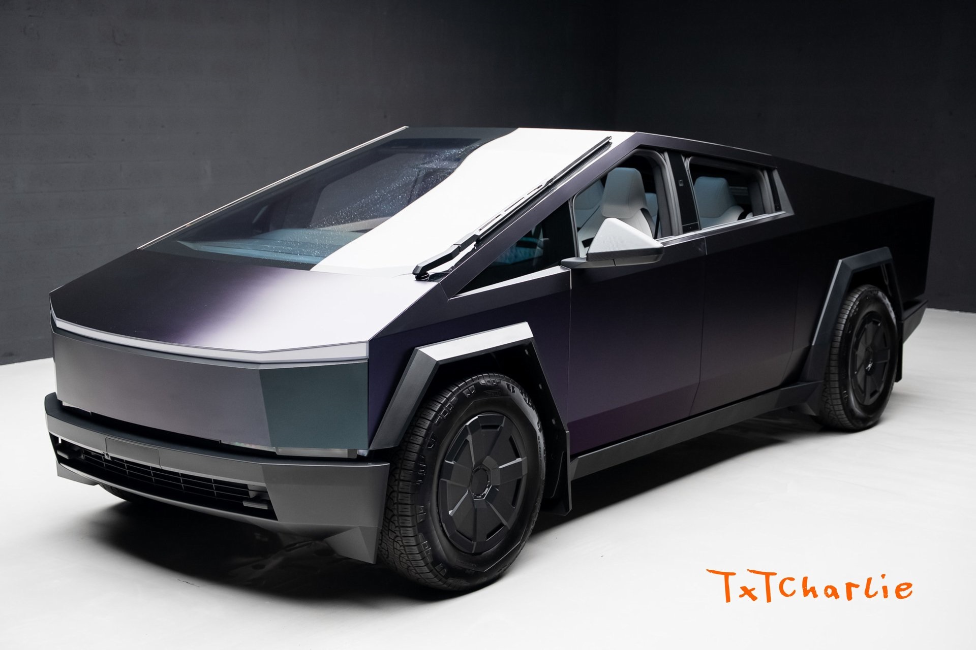 2024 Tesla Cybertruck Crew Cab AWD