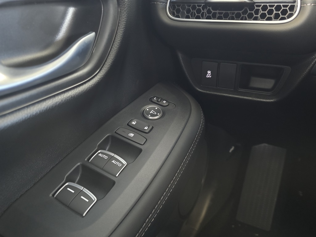 Thumbnail: 2026 Honda HR-V - 23