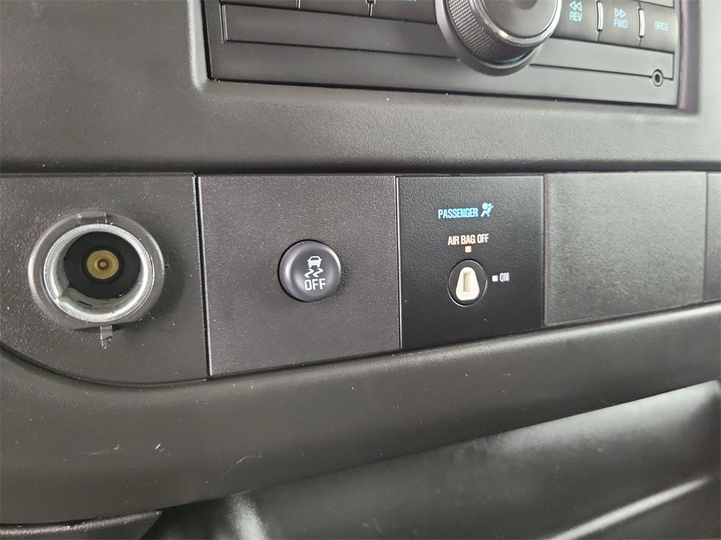 2018 GMC Savana 2500 Work Van White at Mac Haik CDJR North Houston