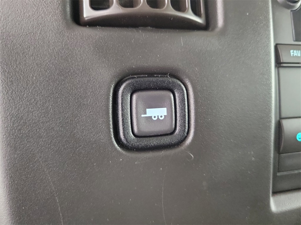 2018 GMC Savana 2500 Work Van White at Mac Haik CDJR North Houston