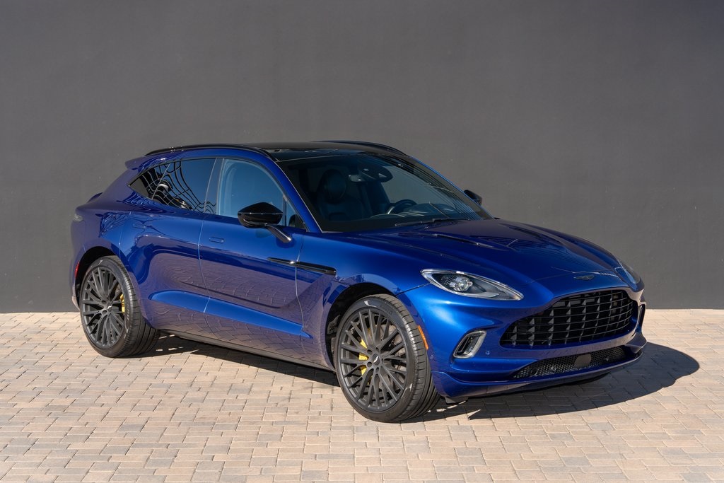 2022 Aston Martin DBX