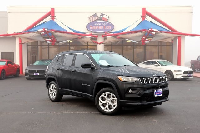 2024 Jeep Compass Latitude 4WD