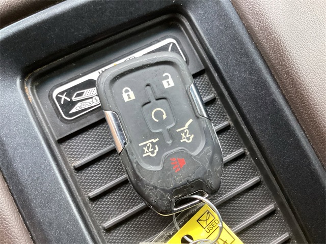 Used Car 2019 Chevrolet Suburban  Premier For Sale Under $35,000 In San Antonio, Texas