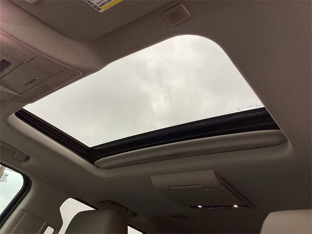 Used Car 2019 Chevrolet Suburban  Premier For Sale Under $35,000 In San Antonio, Texas