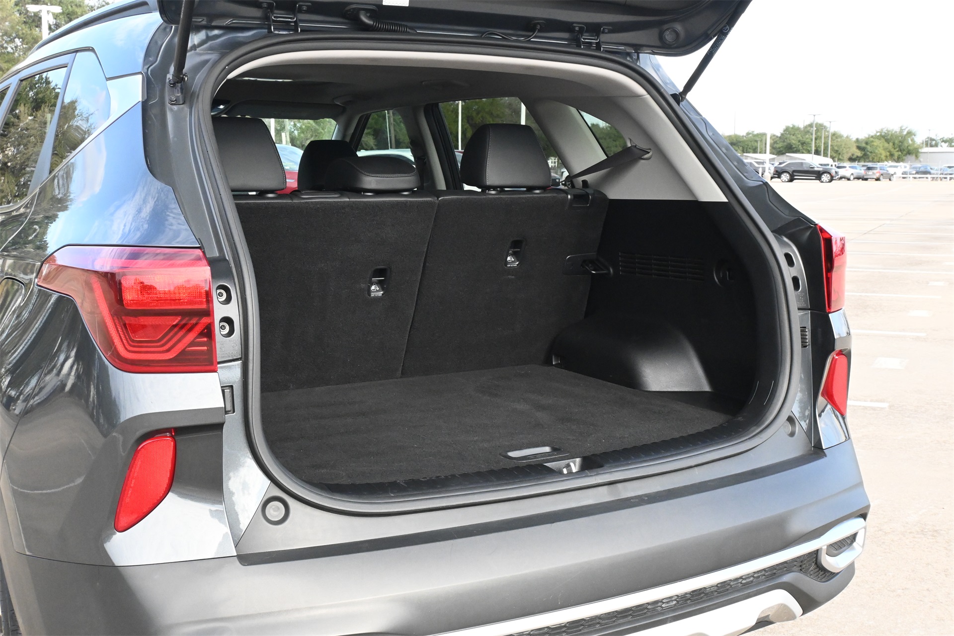 2023 Kia Seltos EX Gray at Bayshore Chrysler Jeep Dodge Ram