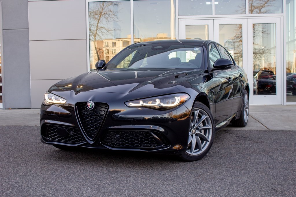 2025 Alfa Romeo Giulia AWD
