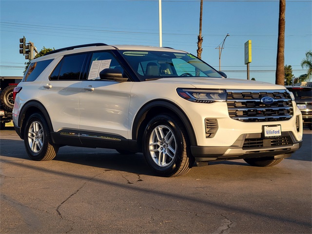 2025 Ford Explorer Active RWD