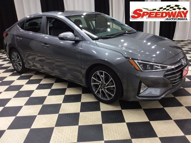 2020 Hyundai Elantra Limited's photo