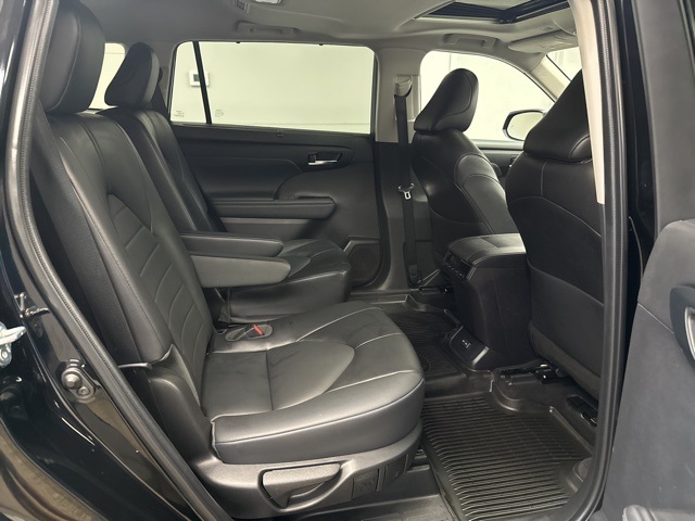 2022 Toyota Highlander XLE for sale at Don Sitts Auto Group