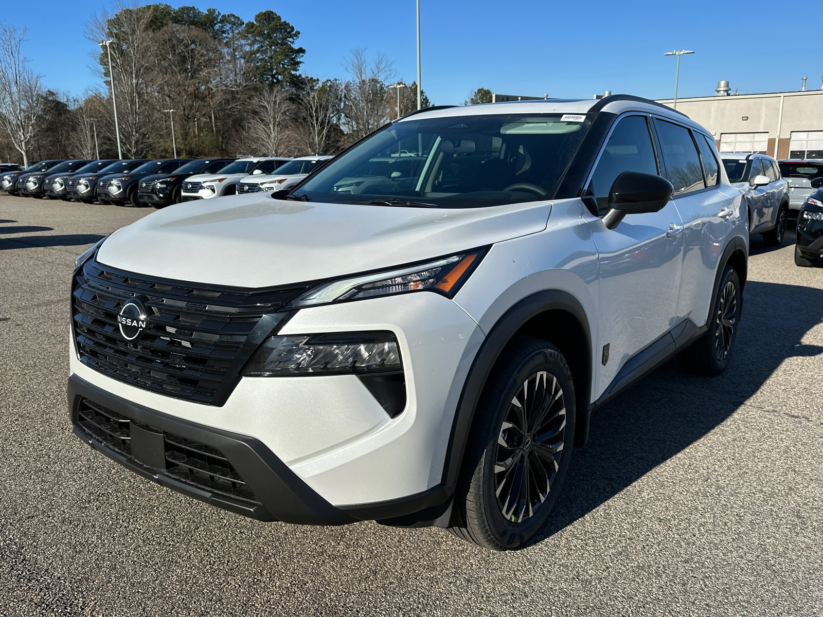 2026 Nissan Rogue SV FWD