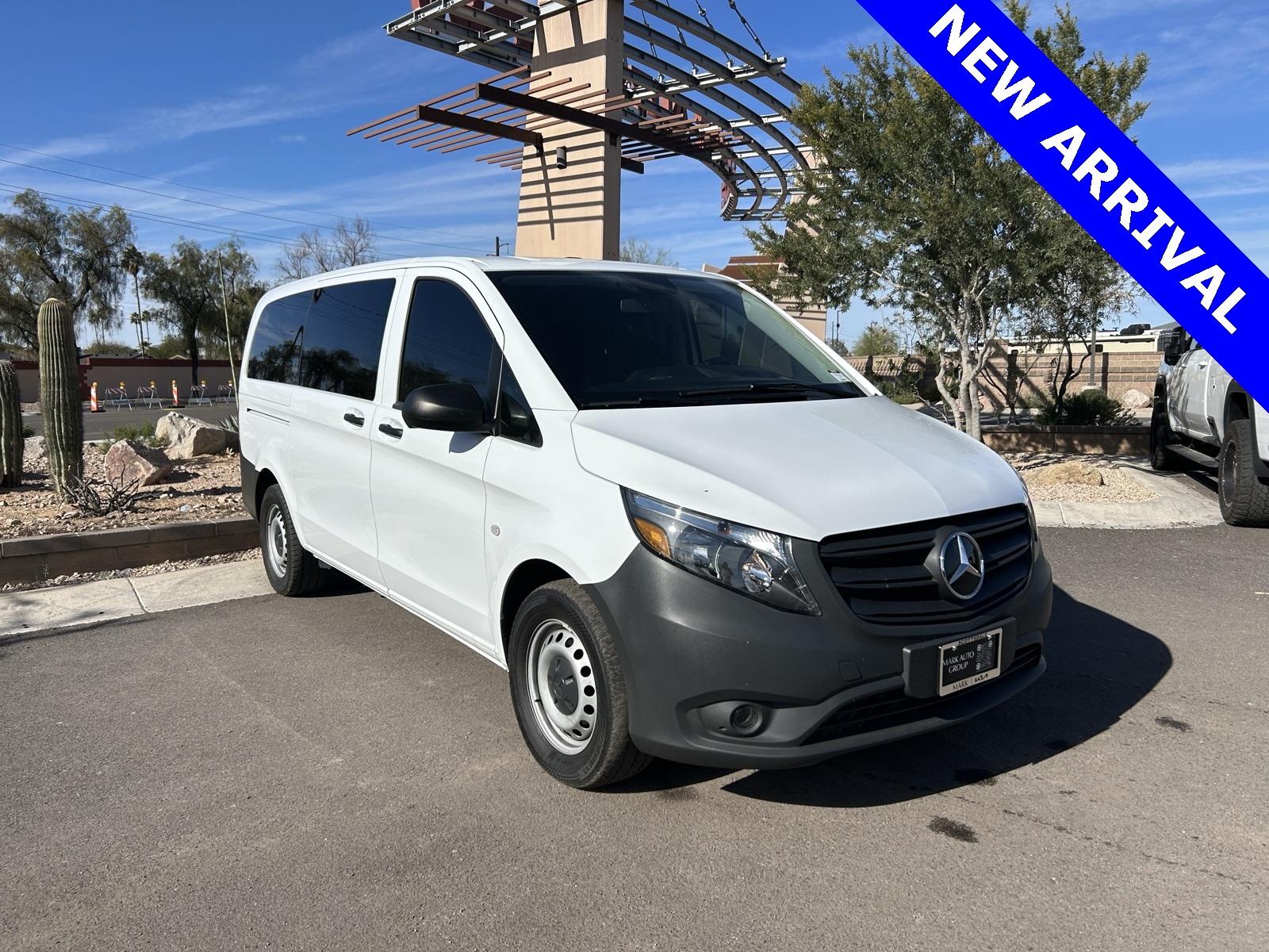 2023 Mercedes-Benz Metris Passenger