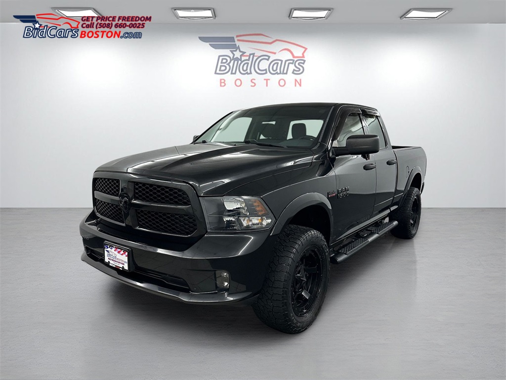 2016 RAM 1500 Express Quad Cab 4WD